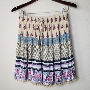 🏝5/$15 Blue Rain Pom Fringe Skirt size small